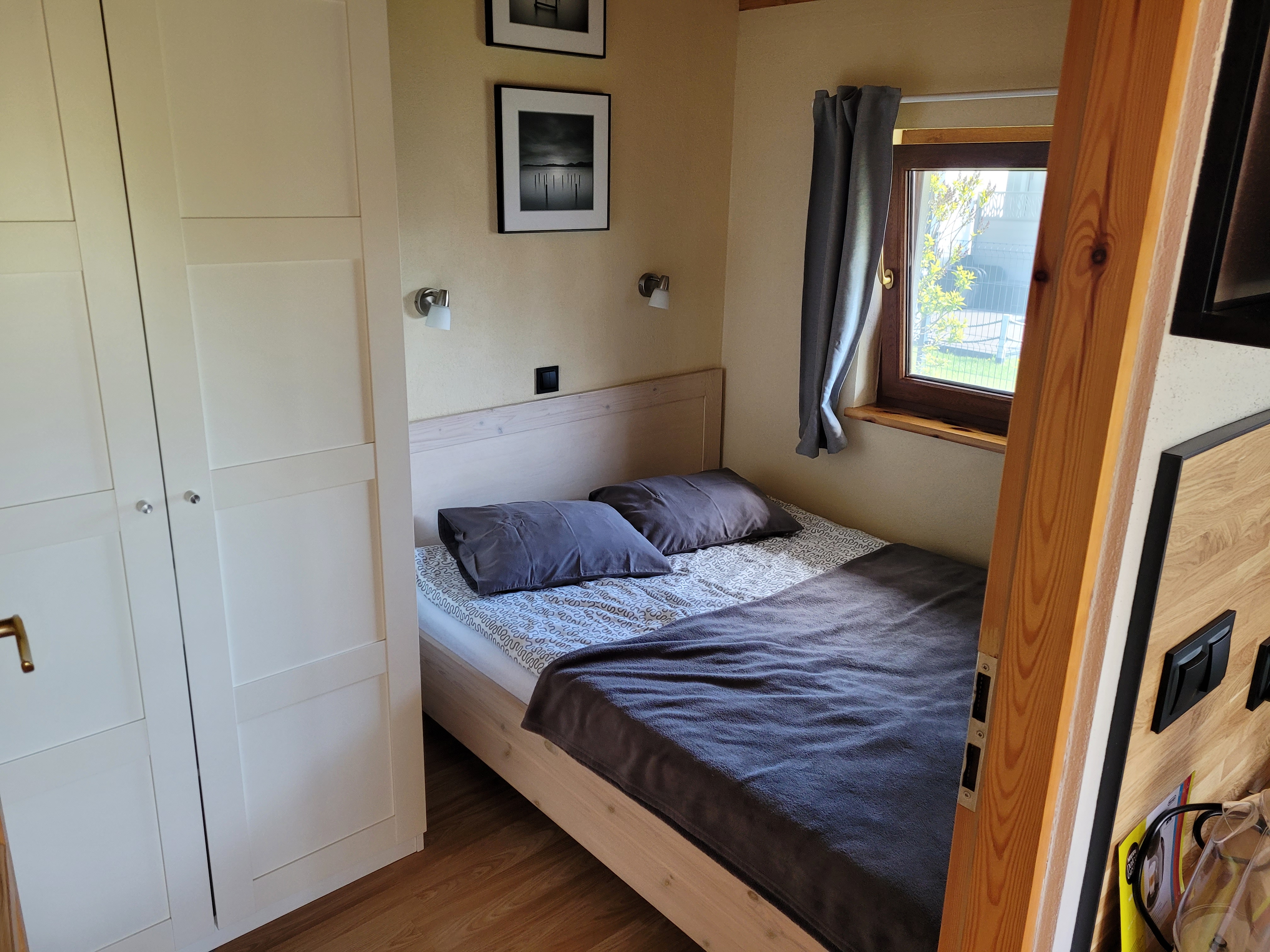 Domek Staś — łazienka z prysznicem